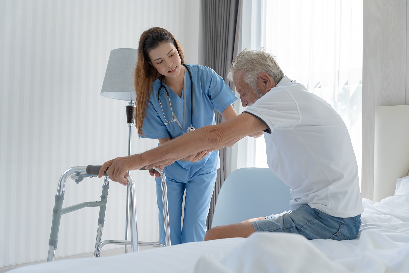 5 Benefits of Home Health Care for Seniors with Chronic Illness - Elite Senior  Home Care